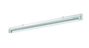 Langrechteckige LED-Leuchte von Alfred Pracht Lichttechnik GmbH für spezielle Anwendungsgebiete, an der Decke montiert.